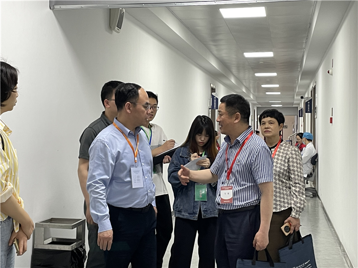 集团巡考.JPG