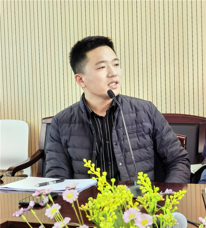 自评反馈会3.jpg