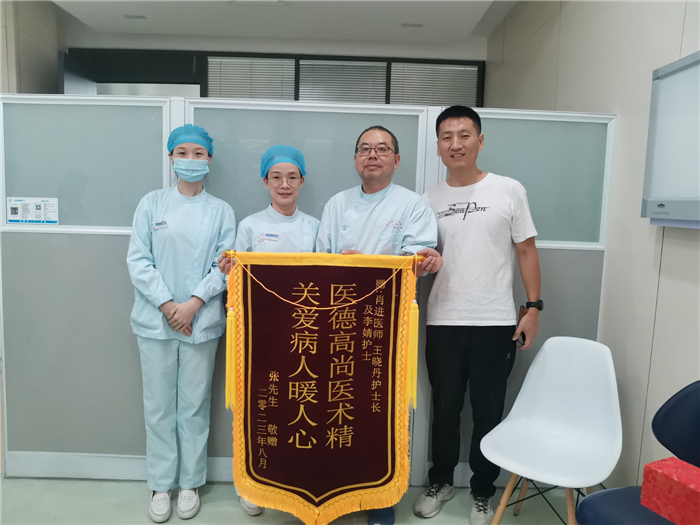 8月颌面外科肖进 王晓丹 李婧.jpg