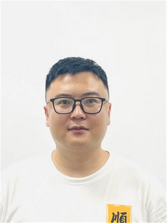李宾_nEO_IMG.jpg